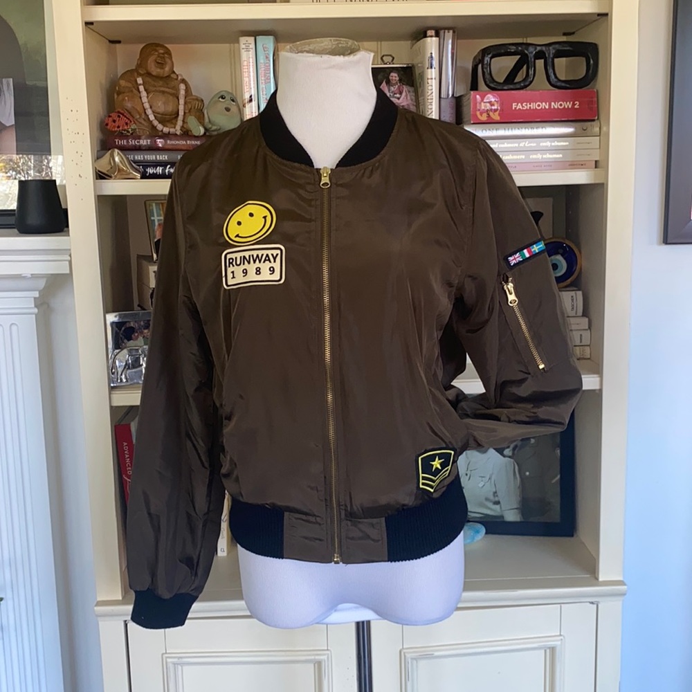 Love Tree Bomber Jacket Size medium